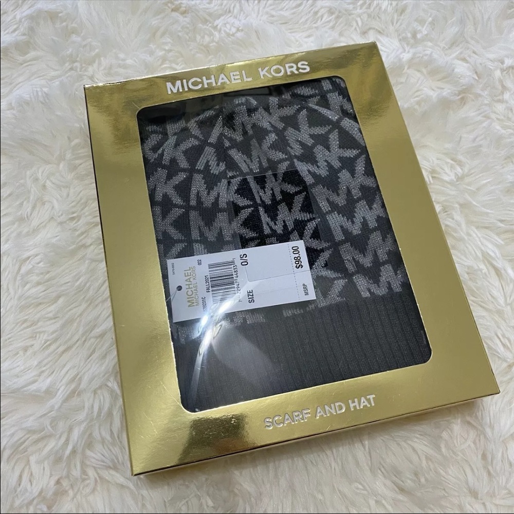 Michael Kors Scarf and Hat Gift Set